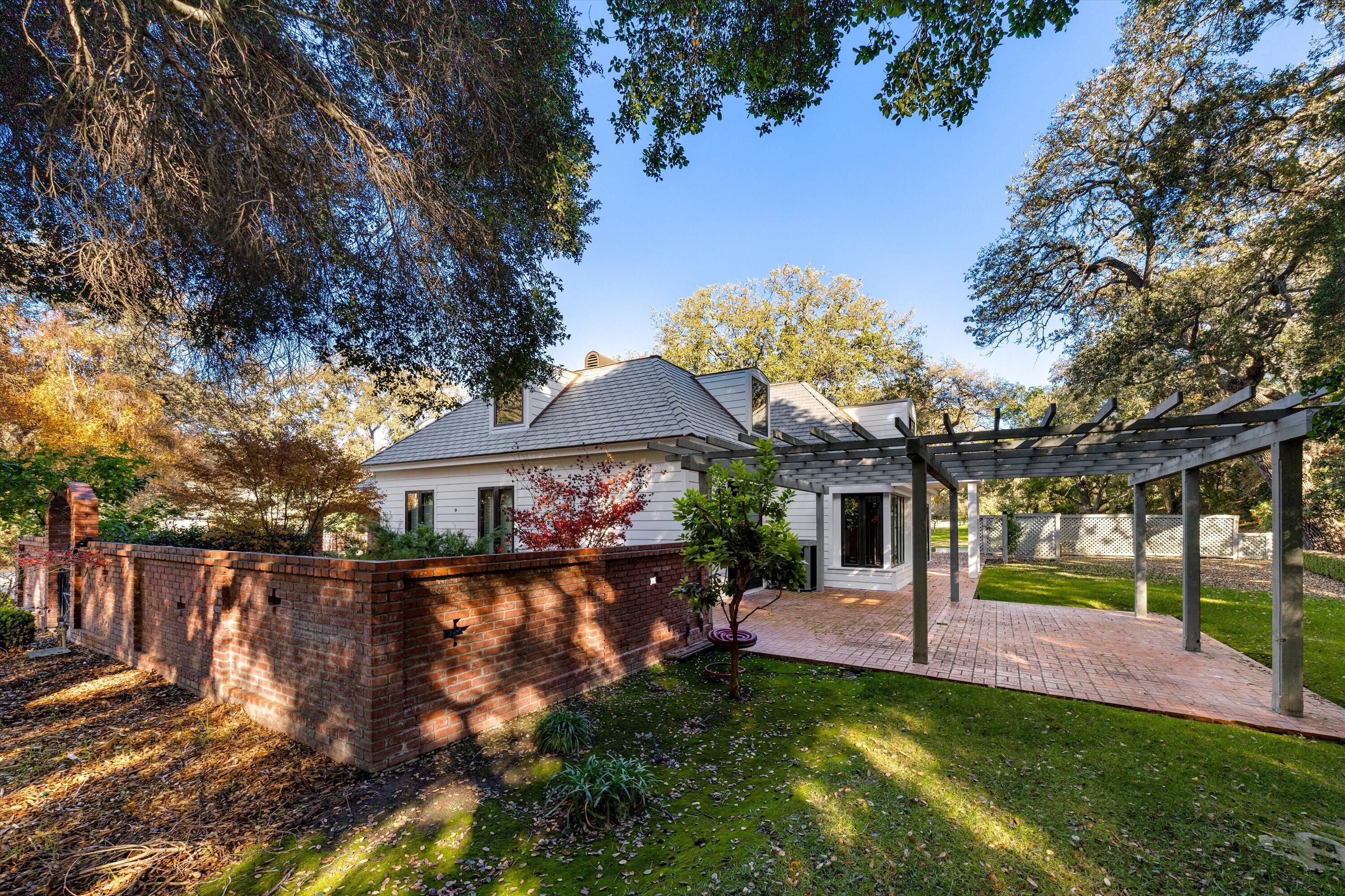 7735 Happy Canyon Road Santa Ynez, CA 93460 - Photo 28 of 87 Main house