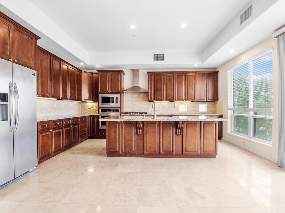 568 Vía Pueblo Riverside, CA 92507 - Photo 14 of 46
