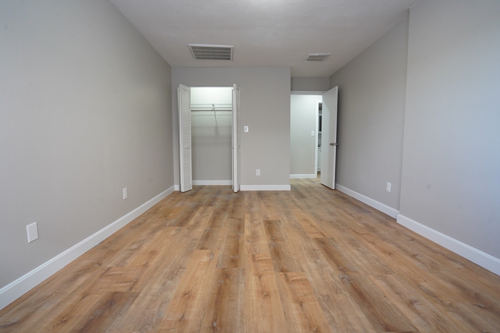 404 Langley Road, Unit 301 Newton, MA 02459 - Photo 14 of 25 Gallery Image 14