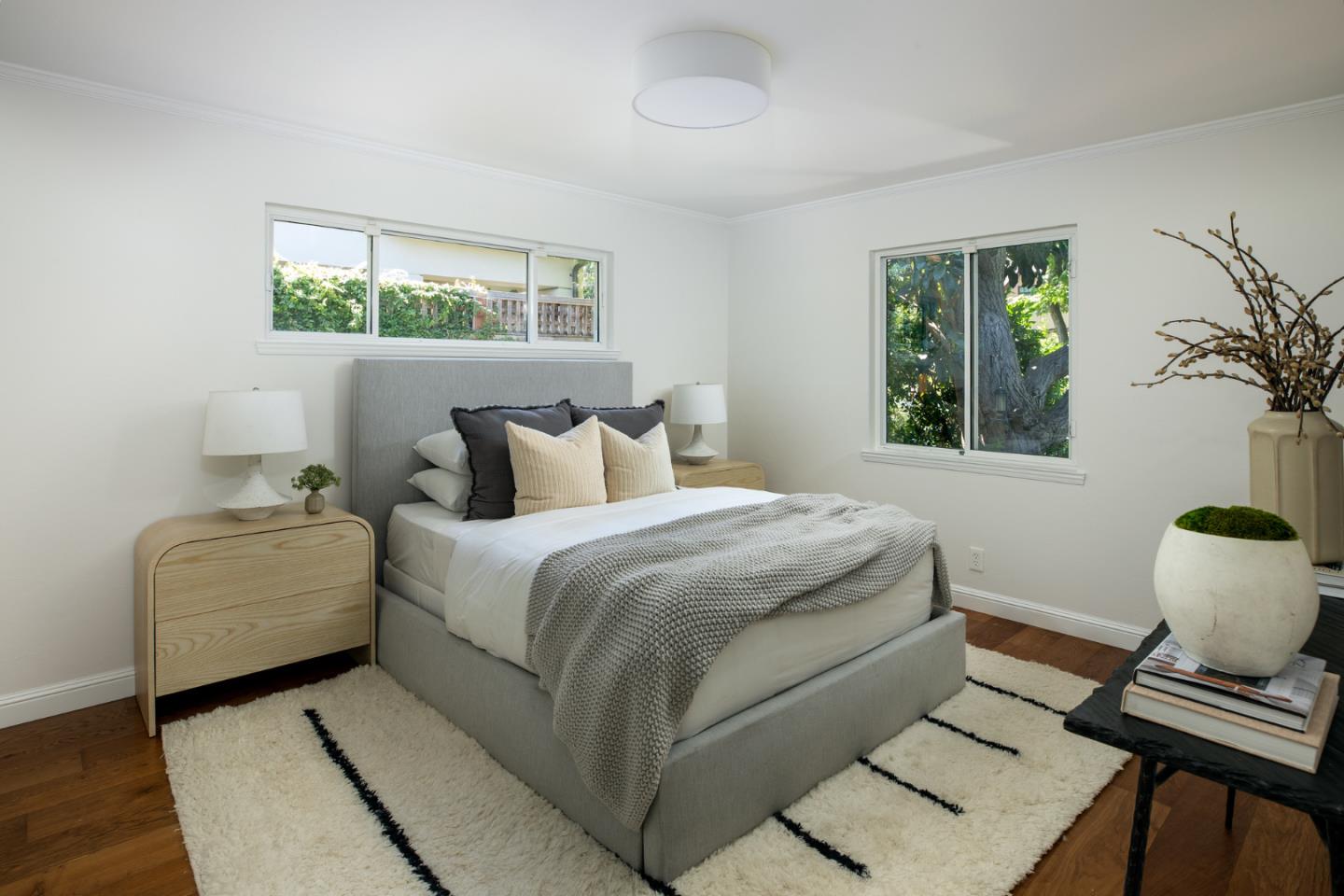 115 Walnut Street Menlo Park, CA 94025 - Photo 7 of 12 a bedroom with a bed and a window