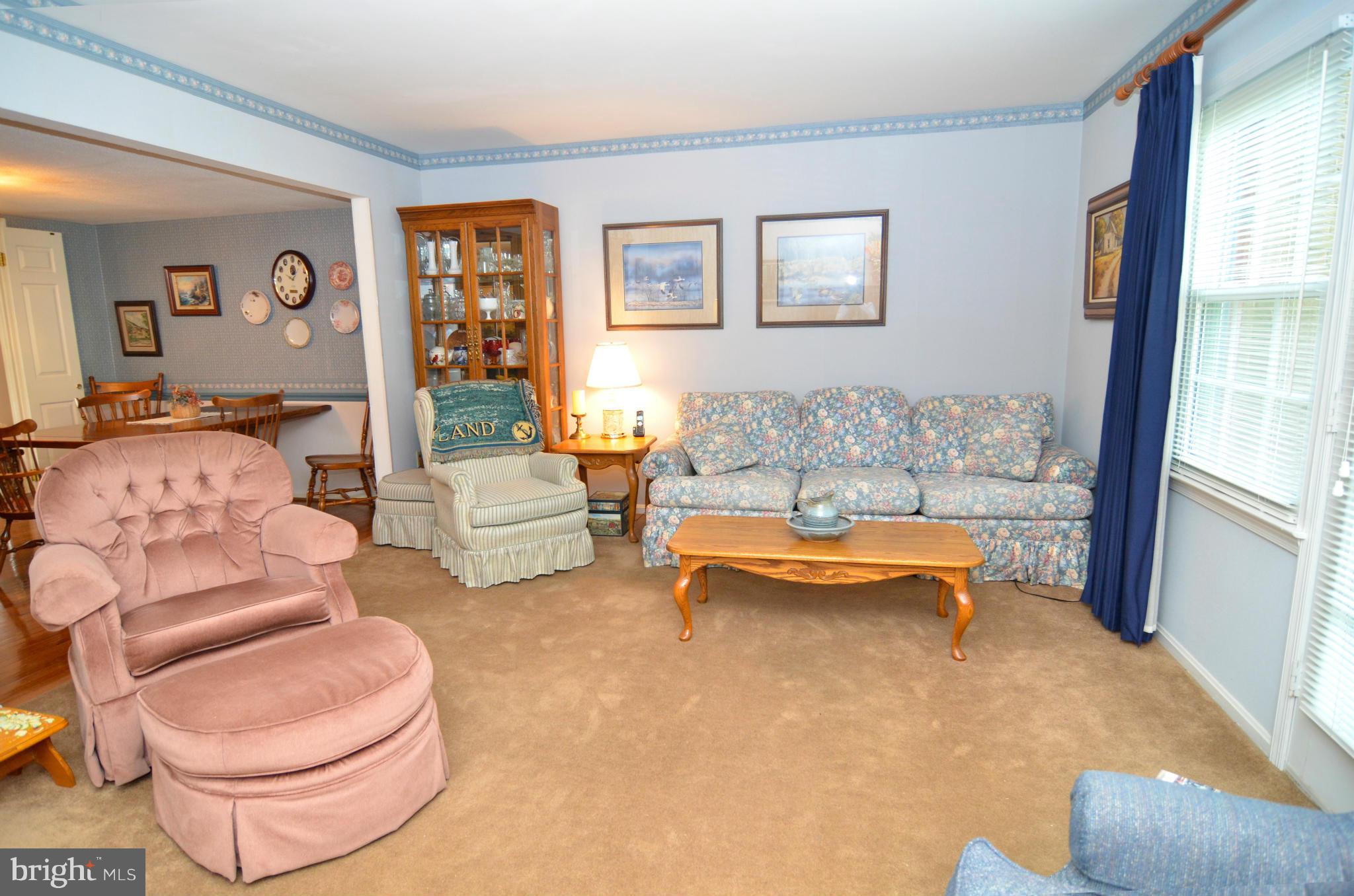 488 Colonial Ridge Lane Arnold, MD 21012 - Photo 8 of 29 Living Room