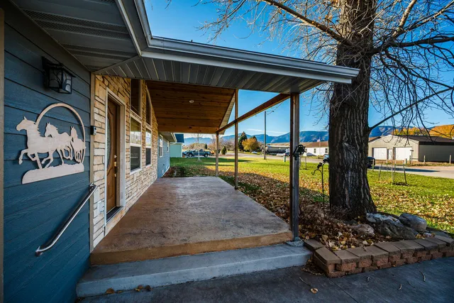 $550,000 | 1005 Beckton Road, Dayton, WY 82836