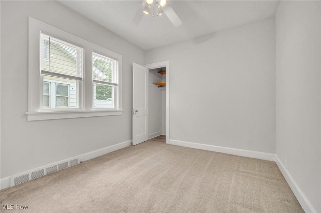 7801 Ridgefield Avenue Cleveland, OH 44129 - Photo 21 of 37