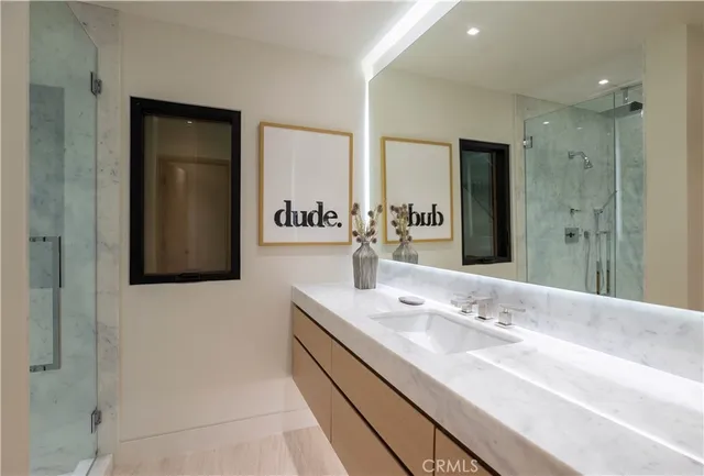 $9,950,000 | 31899 Circle Drive, Laguna Beach, CA 92651