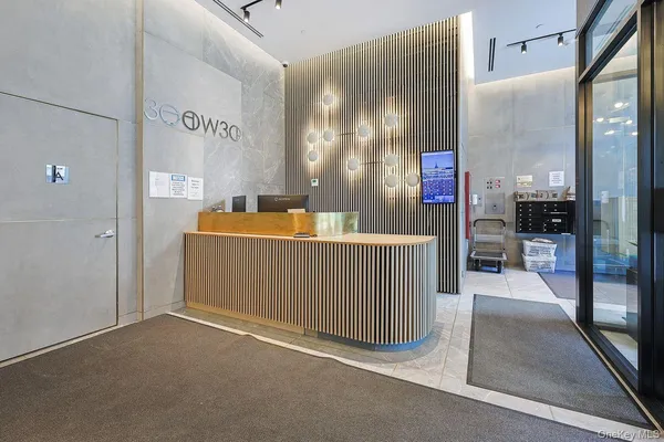 $1,239,000 | 300 West 30th Street, Unit 10D | Chelsea