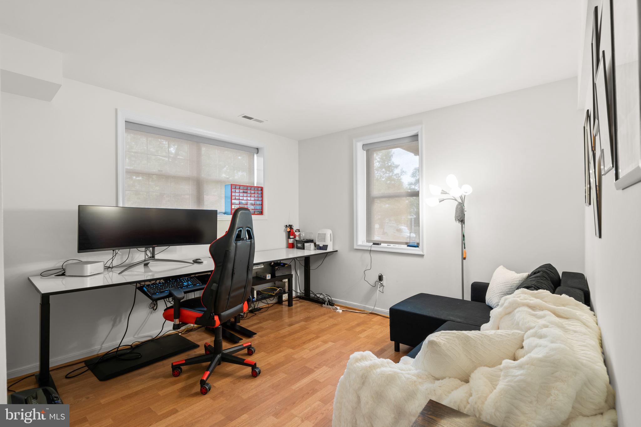 48 Oswego Avenue Silver Spring, MD 20912 - Photo 26 of 32 3rd Bedroom/Office