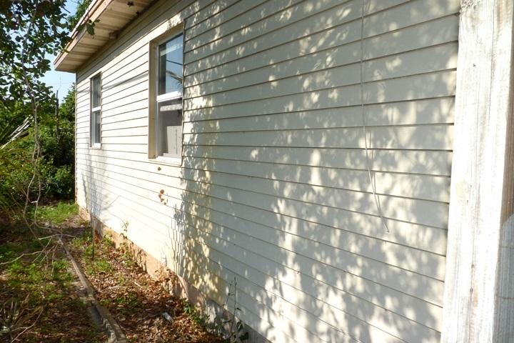525 Southridge Road Delray Beach, FL 33444 - Photo 15 of 17 SIDE WEST