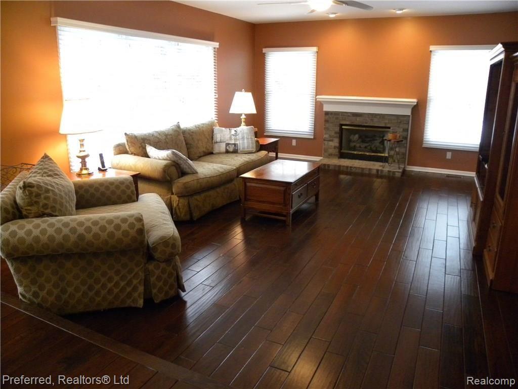 3976 May Center Road Lake Orion, MI 48360 - Photo 19 of 38 Family Room