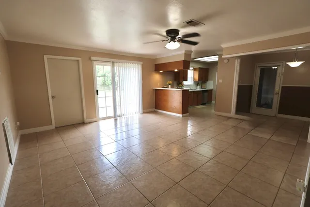 $280,000 | 1217 East Brown Lane, Deer Park, TX 77536