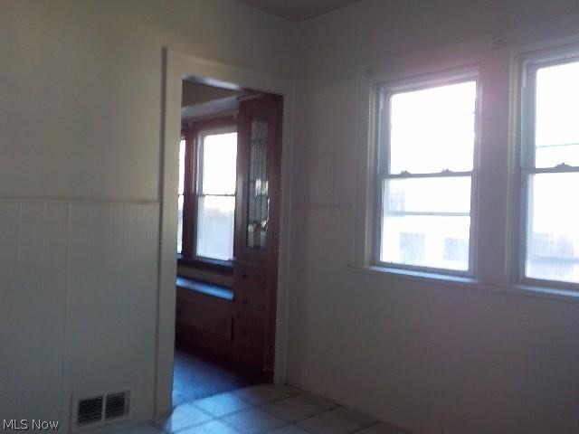 1831 Haldane Road Cleveland, OH 44112 - Photo 8 of 10