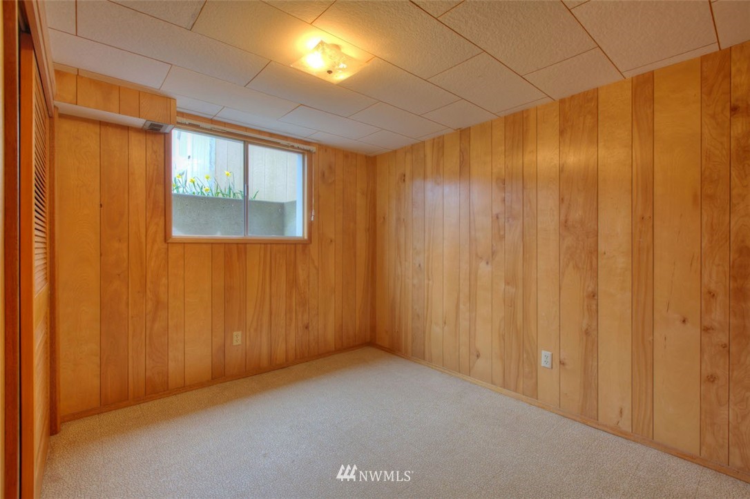 3020 Northwest 75th Street Seattle, WA 98117 - Photo 15 of 22 a view of an empty room with a window