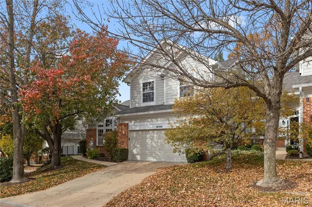 $499,900 | 16758 Chesterfield Bluffs Circle, Chesterfield, MO 63005
