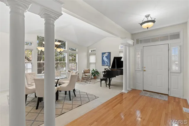 $499,900 | 16758 Chesterfield Bluffs Circle, Chesterfield, MO 63005