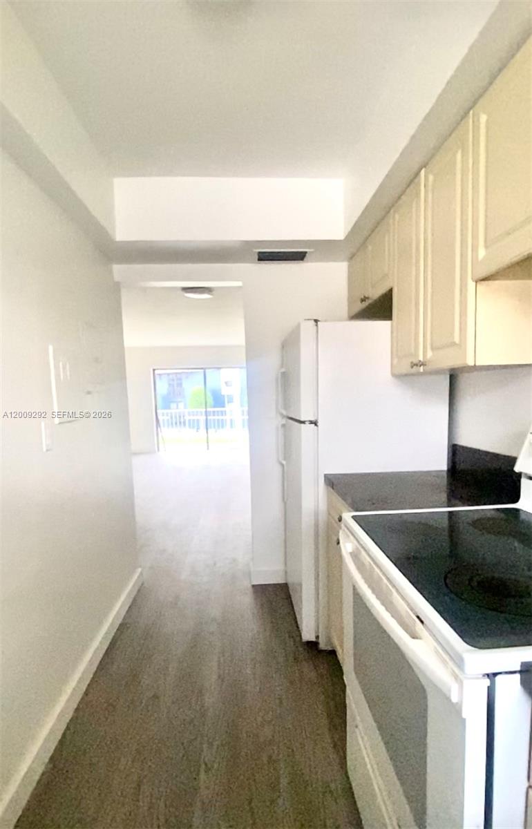 7324 Southwest 82nd Street, Unit B206 Miami, FL 33143 - Photo 19 of 35