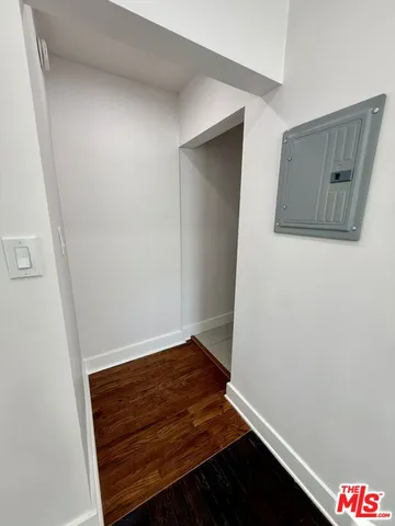 $1,450 | 5526 Franklin Avenue, Unit 1/2, Los Angeles, CA 90028