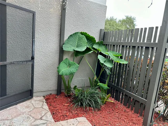 $3,200 | Pembroke Lakes, Pembroke Pines, FL 33026