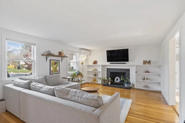 $799,000 | 61 Postgate Road, Hamilton, MA 01982