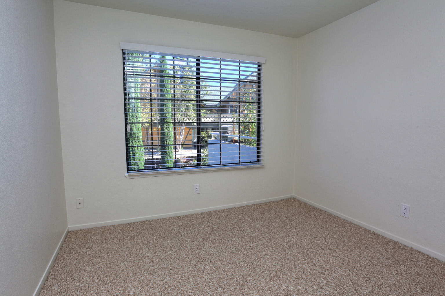 1493 Aarhus Drive, Unit 7 Solvang, CA 93463 - Photo 10 of 24 an empty room with a window