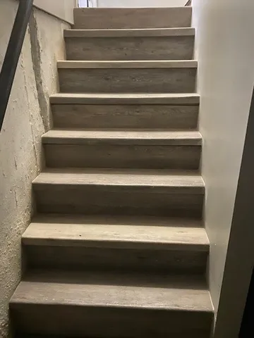 a view of a back yard