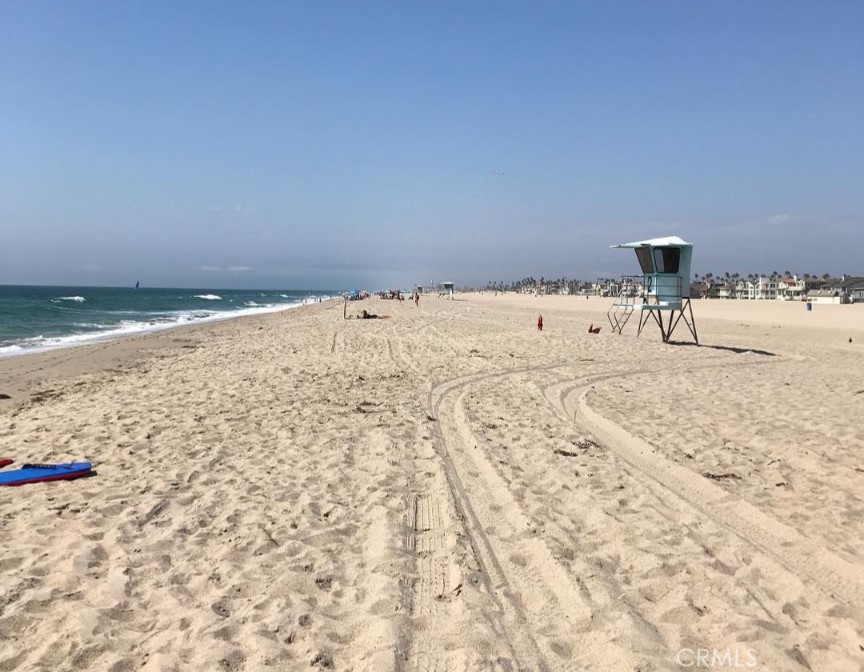 3554 Sunset Lane Oxnard, CA 93035 - Photo 25 of 29 Local beach