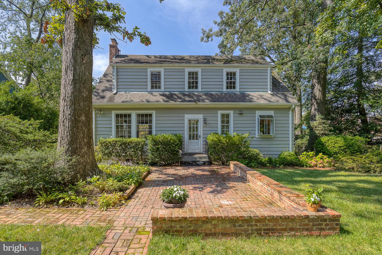 1411 North Glebe Road Arlington, VA 22207 - Photo 50 of 72 Extensively landscaped! Glorious patio and garden!