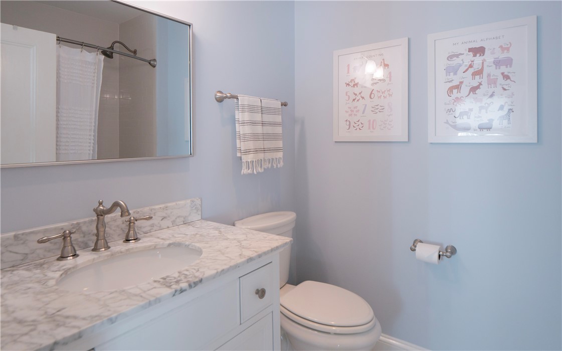 12 Bliss Road Newport, RI 02840 - Photo 23 of 47