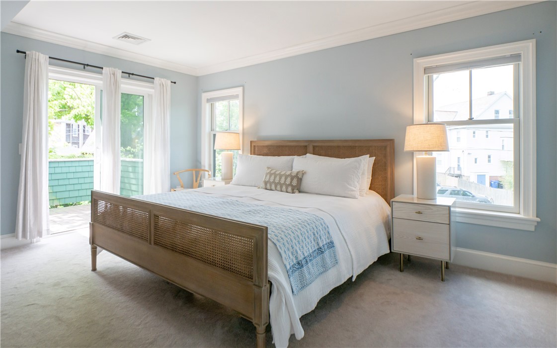 12 Bliss Road Newport, RI 02840 - Photo 33 of 47