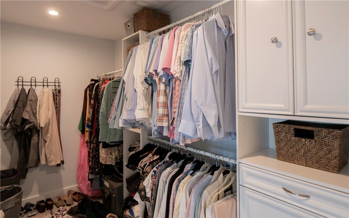 12 Bliss Road Newport, RI 02840 - Photo 35 of 47