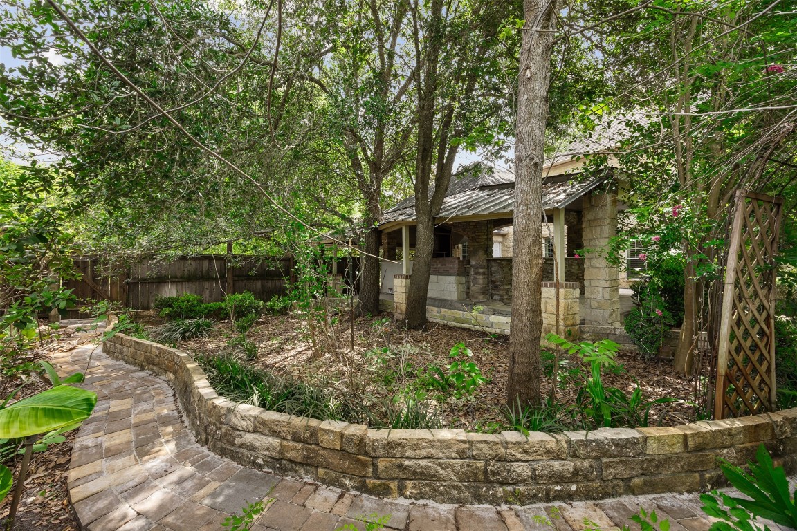 2622 Muegge Road Rosenberg, TX 77471 - Photo 4 of 35 a front view of a house with a yard