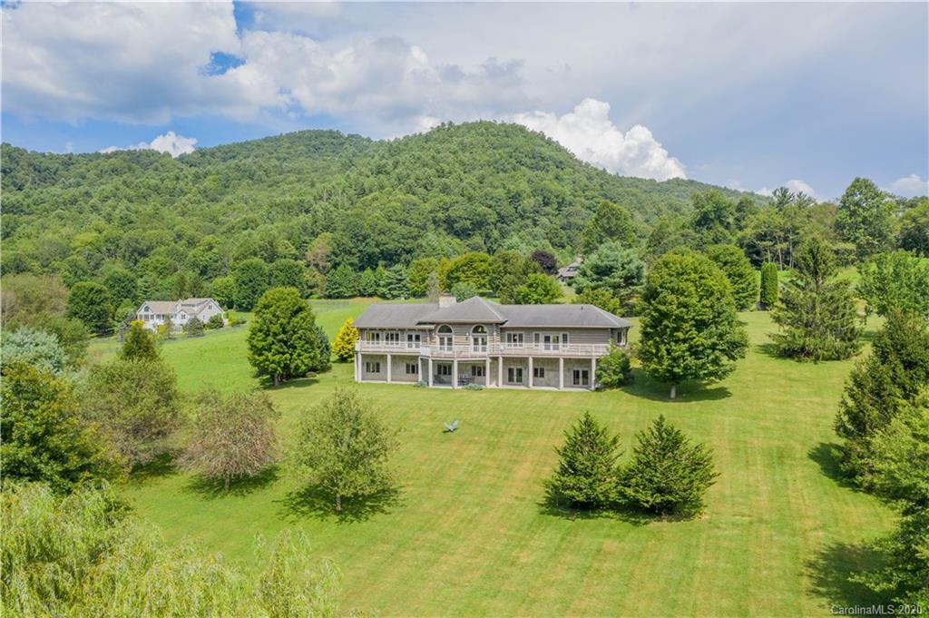 255 New Farm Road Banner Elk, NC 28604 - Photo 10 of 48 Gallery Image 10