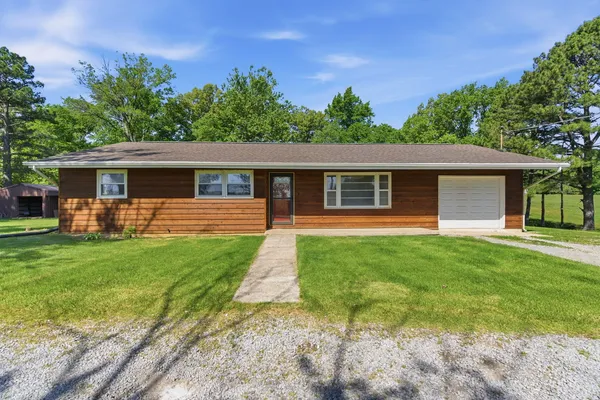 $269,900 | 2585 Market Road, Marion, IL 62959