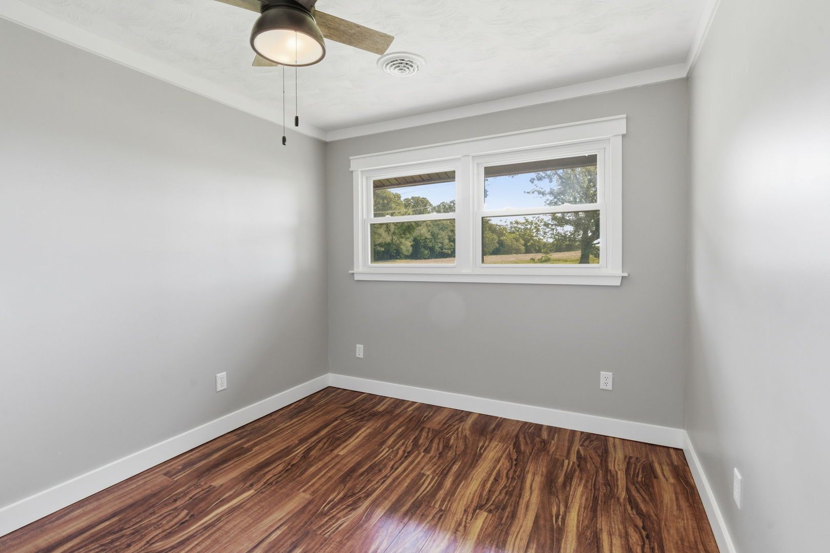 2585 Market Road Marion, IL 62959 - Photo 22 of 29