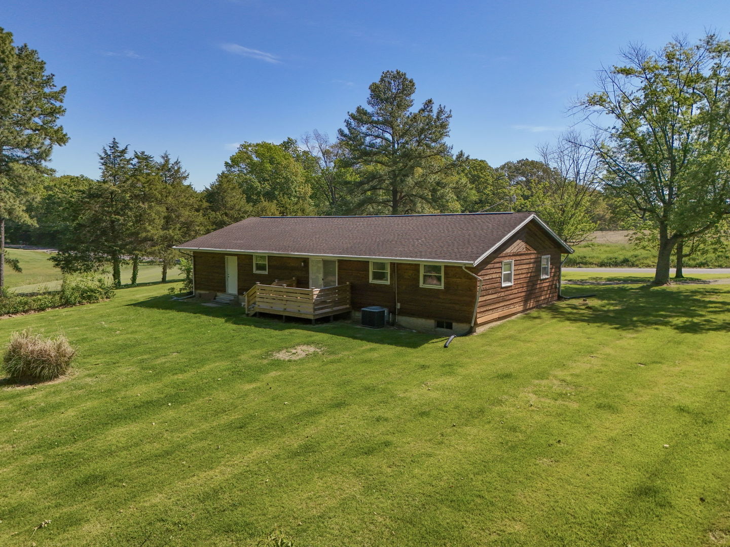 2585 Market Road Marion, IL 62959 - Photo 3 of 29