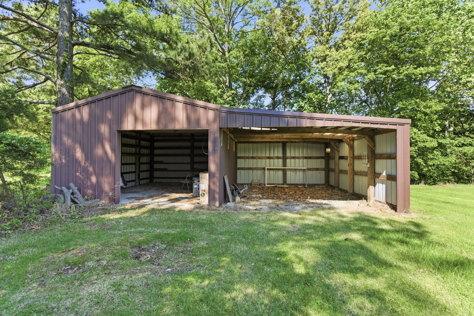 2585 Market Road Marion, IL 62959 - Photo 4 of 29
