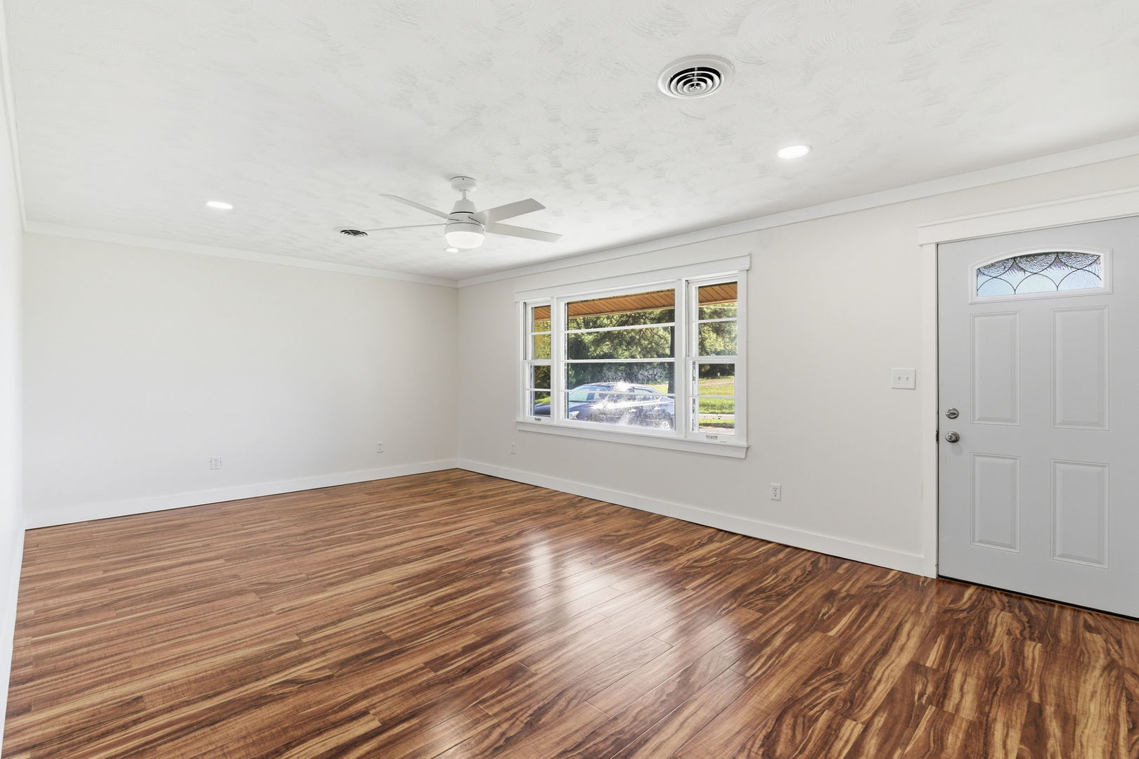 2585 Market Road Marion, IL 62959 - Photo 5 of 29