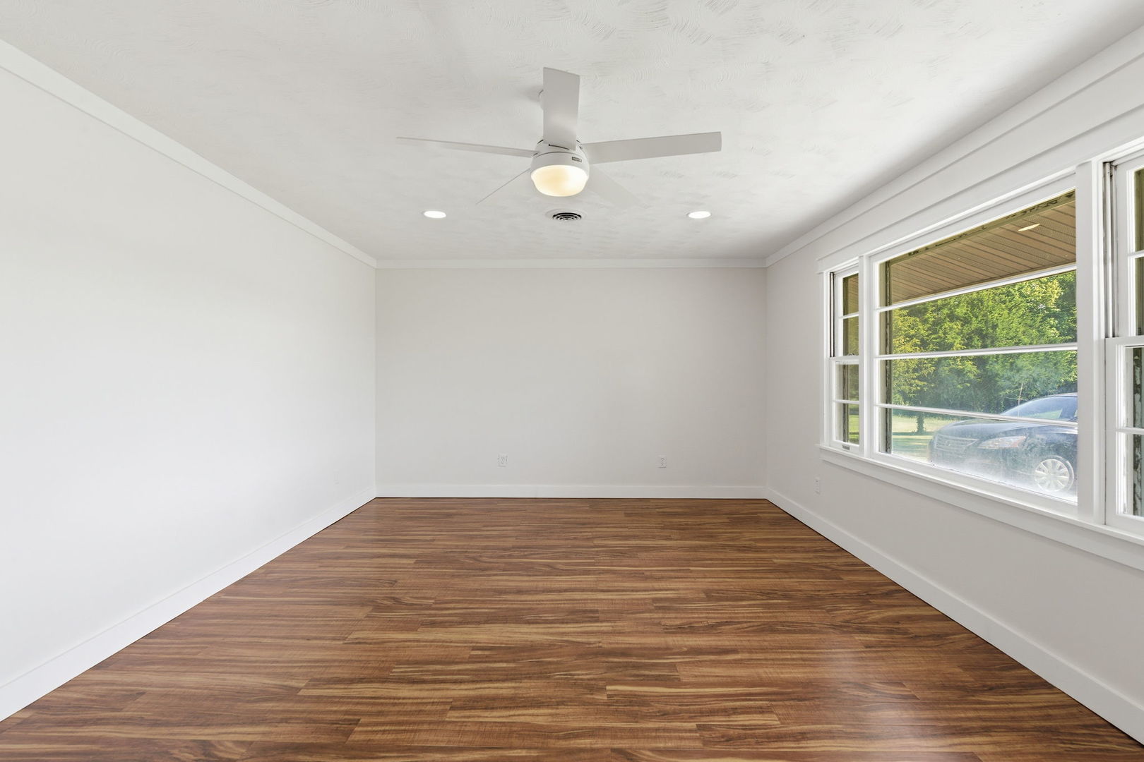 2585 Market Road Marion, IL 62959 - Photo 6 of 29