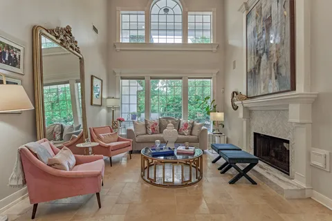 $1,595,000 | 319 South Silvershire Circle, The Woodlands, TX 77381