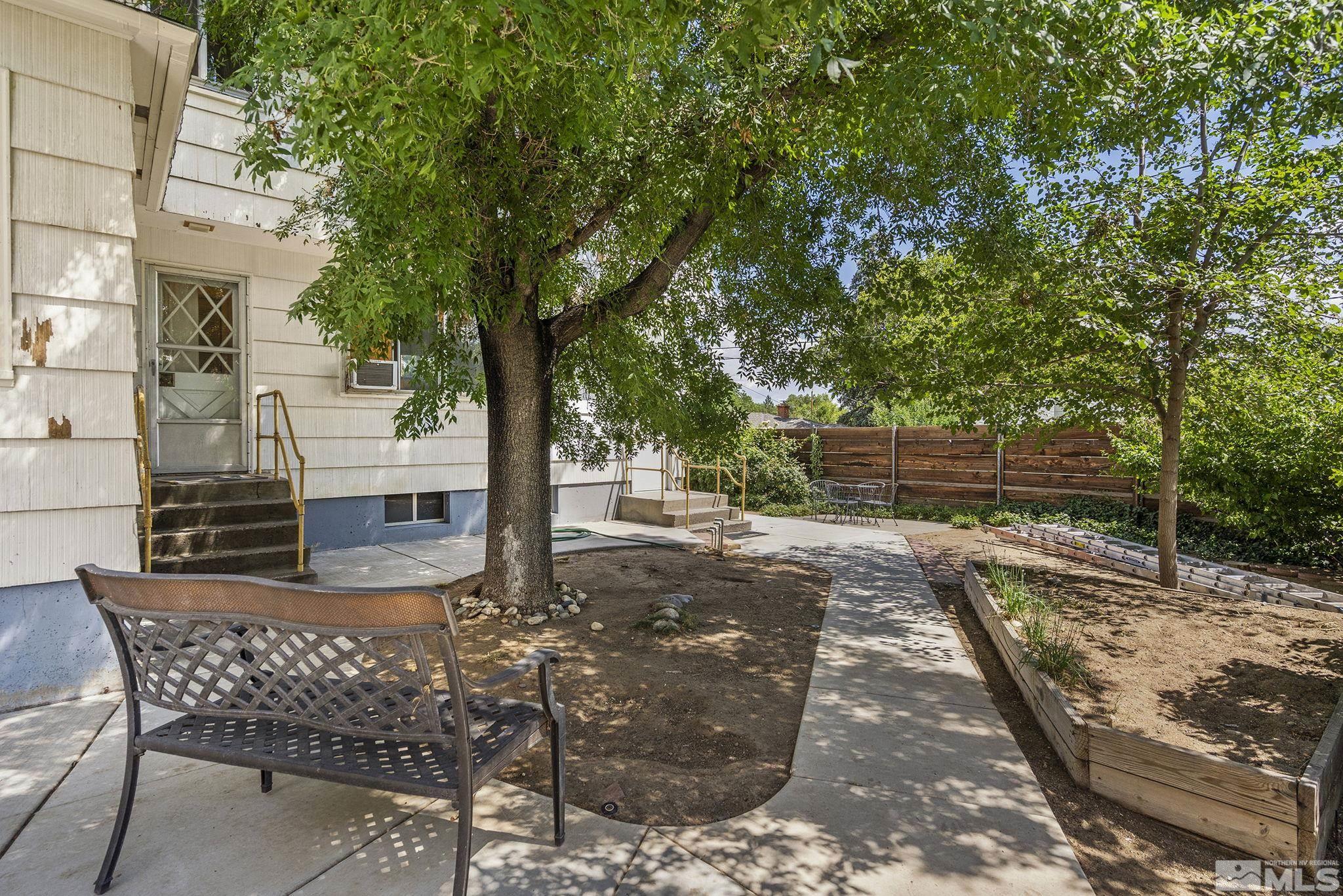 250 Bartlett Street Reno, NV 89512 - Photo 24 of 25 Photo 24