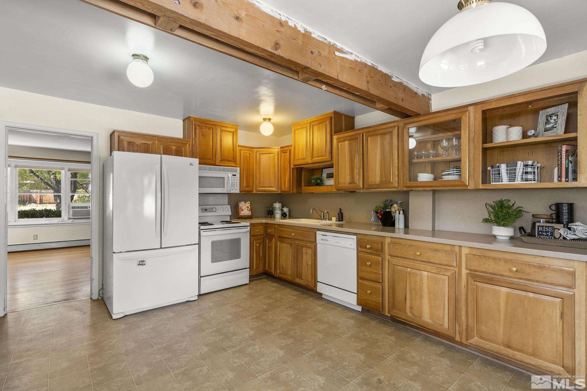 250 Bartlett Street Reno, NV 89512 - Photo 9 of 25 Photo 9