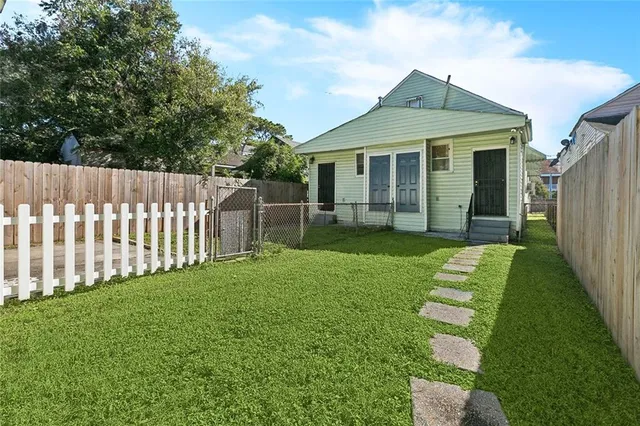 $1,200 | 716 Delery Street, Unit 716, New Orleans, LA 70117