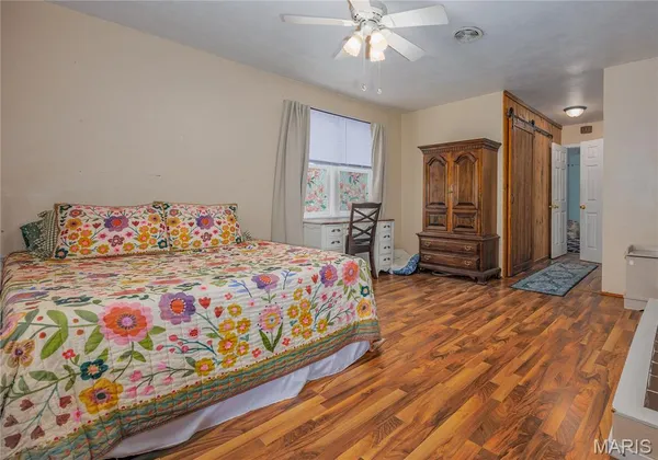 $134,900 | 210 South Chestnut Street, St. Elmo, IL 62458