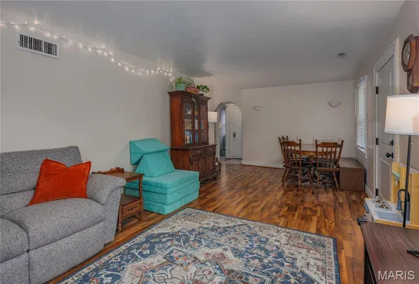 $134,900 | 210 South Chestnut Street, St. Elmo, IL 62458