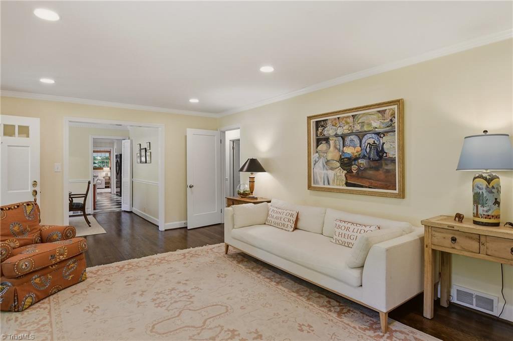 1117 Huntingdon Road Winston-Salem, NC 27104 - Photo 9 of 50