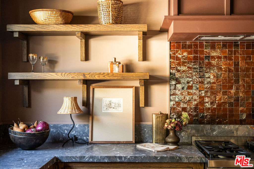 274 Acacia Street Altadena, CA 91001 - Photo 12 of 48