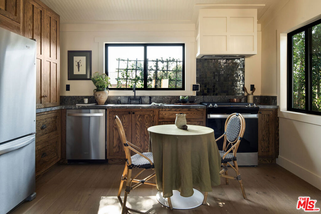 274 Acacia Street Altadena, CA 91001 - Photo 37 of 48