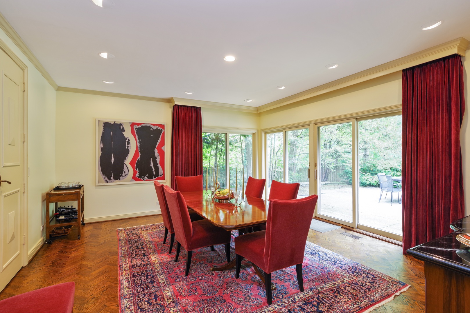 129 Beach Road Glencoe, IL 60022 - Photo 4 of 10 a view of a dining room with furniture window and outside view