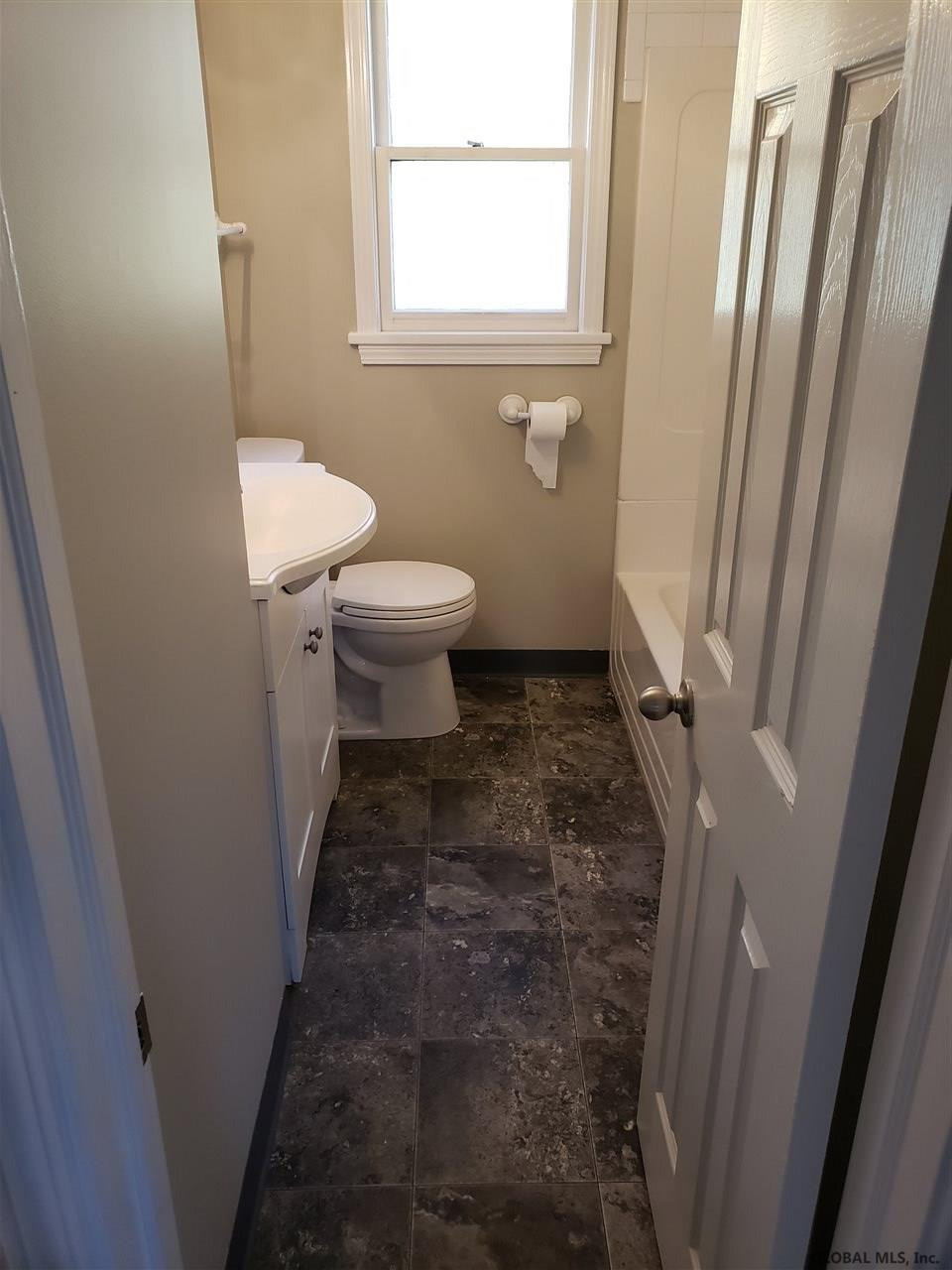 11 Fletcher Road Guilderland, NY 12203 - Photo 13 of 27 Photo 16