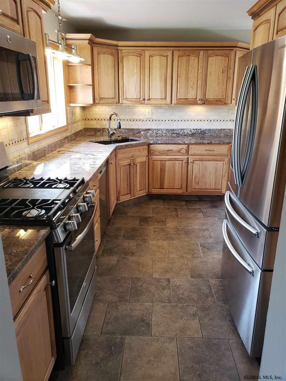 11 Fletcher Road Guilderland, NY 12203 - Photo 6 of 27 Photo 8