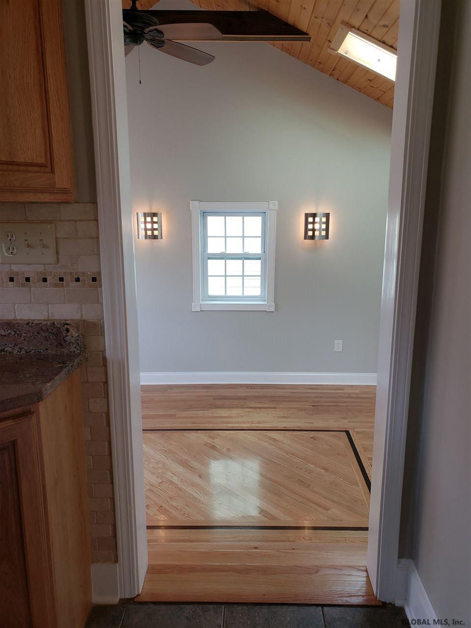 11 Fletcher Road Guilderland, NY 12203 - Photo 8 of 27 Photo 10