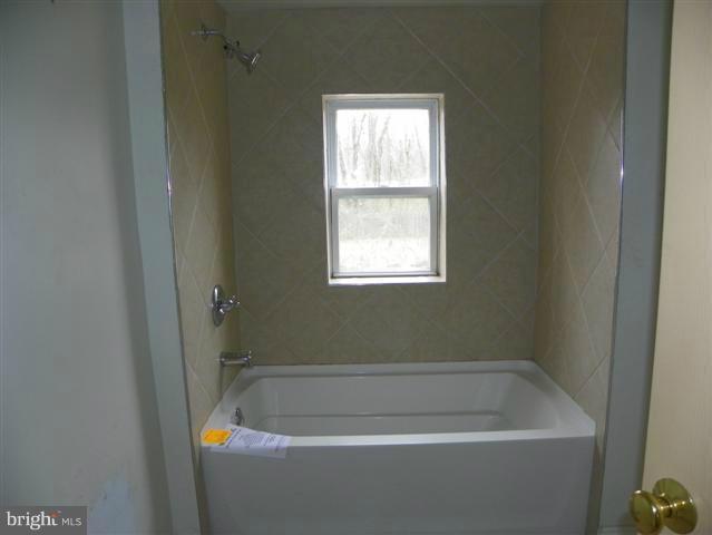 1507 Colony Road Pasadena, MD 21122 - Photo 25 of 30 Interior (General)